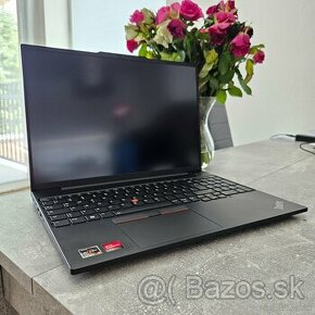 Lenovo ThinkPad E16 Gen 1 - Ryzen 5 7530U / 8GB / 256GB