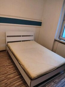 Manželská postel Ikea 200x140 rošty a matrace