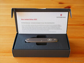 Victorinox Pioneer X L.E. 2022