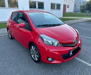 Toyota Yaris 1,3i automat 68600km