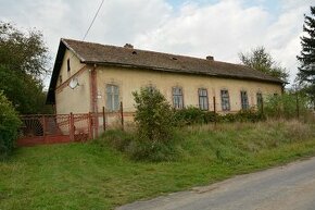 Veľký gazdovský rodinný dom na veľkom pozemku v Lučenci