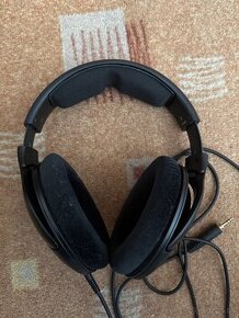 REZERVOVANÉ - Sennheiser HD 560S