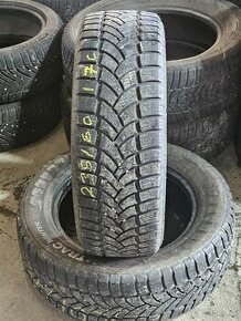 Zimne pneu 235/60 r17 c vredestein - 1