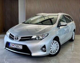 Toyota Auris Combi 2.0 D 2014 / Slovák