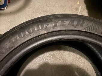 Good Year Eagle F1 235/45 R18 letne