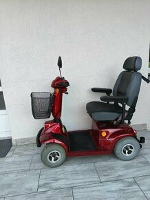 Elektrický invalidný vozík, skuter, moped pre seniorov