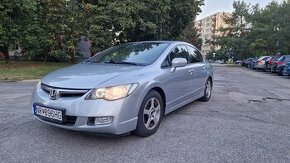 Honda Civic VIII 1,3 benzín 70kW HYBRID automatická prevodov