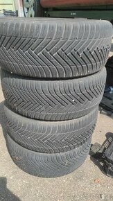 Hankook 225/45R17 celoročne - 1