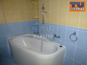 2 izbový RD, 99 m2, pozemok 812 m2, Ivánka pri NR