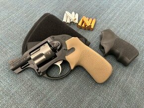 Ruger LCR .38 Special + prislusenstvo