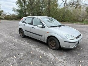 Ford Focus 1,4 benzín 55kW