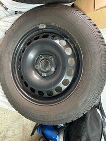 215/60 R16 Dunlop zimné