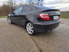 Mercedes Benz Sport Coupé 200 Compressor