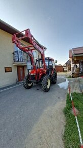 PREDÁ ČELNÝ NAKLADAČ NA TRAKTOR ZETOR