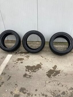 3X- 50 € Celoročné Pneumatiky Barum R17 225/45