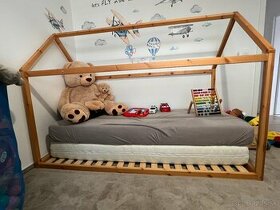 Detská postieľka +rošt/domčeková posteľ