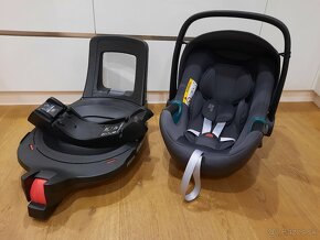 Autosedačka + základňa Baby-Safe 3 i-Size Britax Romer