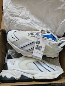 Adidas Oztral