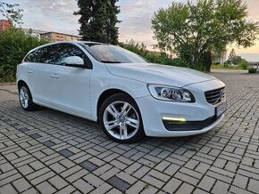 Volvo V60 2016 2,0 diesel 110kW automat