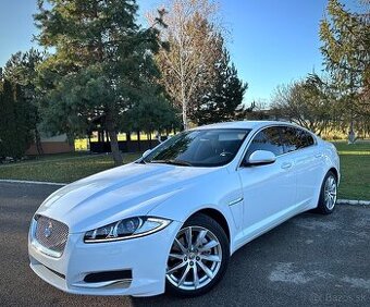 Jaguar XF 2.2d ID4 140kw 190ps • Automatic F1 • Luxury •