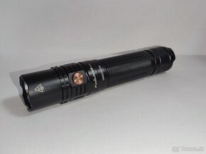 Fenix PD36R V2.0 - 1700 lumenov