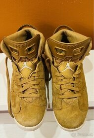 Jordan 6 retro gold - 1