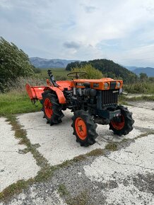 Japonsky malotraktor Kubota B7000 s rotavatorom