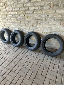 Predam pneumatiky Bridgestone zimne 205/55R16