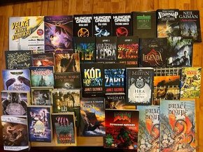 kniha komiksů,Labyrint,DOOM,Strata,WarCraft,Hellblazer atd