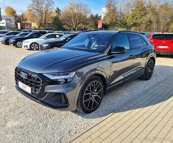 AUDI Q8 55 TFSI E PHEV QUATTRO TIPTRONIC / MOŽNÝ ODPOČET DPH