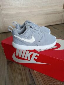 Tenisky Nike vel.23 a 1/2