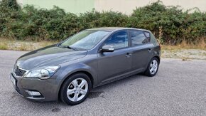 KIA Cee’d 1.6, r.12/2011 Benzín, 124 670 km, 1. majiteľ