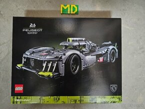 LEGO Technic 42156 PEUGEOT 9X8 24H Le Mans Hybrid Hypercar - 1