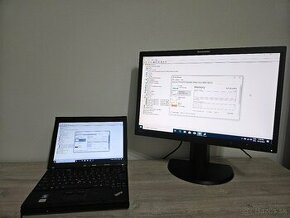 Lenovo X201 a Lenovo 22" LCD