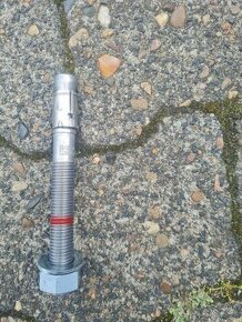 Kotva do betónu Hilti m16, v ponuke aj m12