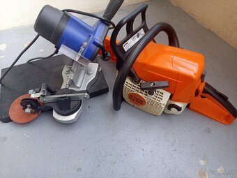 STIHL MS250  + BRUSKA NA RETAZE