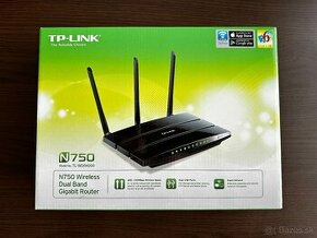 TP Link N 750 TL-WDR4300 Dual band Gigabit Router - 1