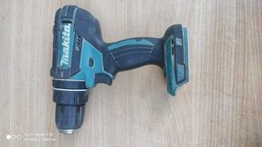 Makita 18V skrutkovač s príklepom