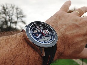 Graham, model Silverstone RS Skeleton, originál hodinky 