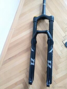 Odpružená vidlica Marzocchi Bomber Z1 coil Grip 29 pružinova