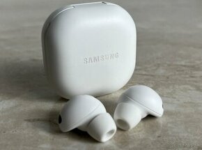 Samsung Galaxy Buds 2 Pro, white