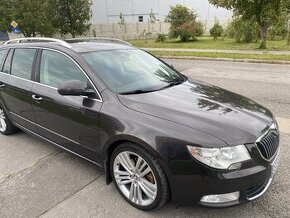 Škoda Superb Combi 2.0 TDI CR 140k Elegance 2011 PANORAMA