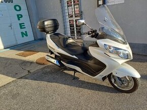 Suzuki Burgman 400