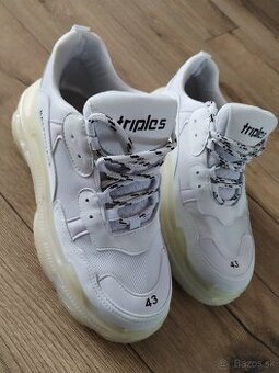 Tenisky BALENCIAGA Triple S