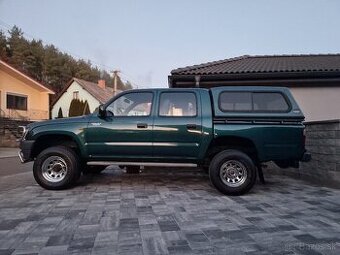 Toyota Hilux 2.4 TD Double Cab 4x4