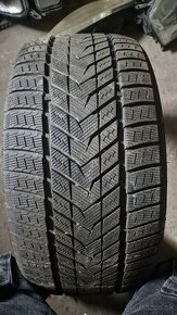 Predám zimné gumi 315/40 R21 - 1