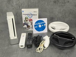 Nintendo Wii, 2 ovládače, 2 volanty, Mario Kart a Wii Sports - 1