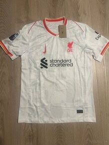 Liverpool vonkajší dres