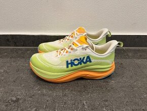 HOKA Skyflow