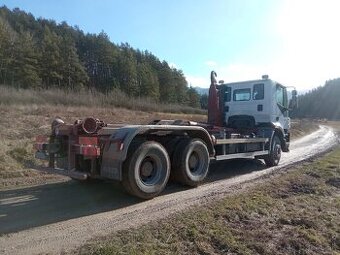 Iveco trakker